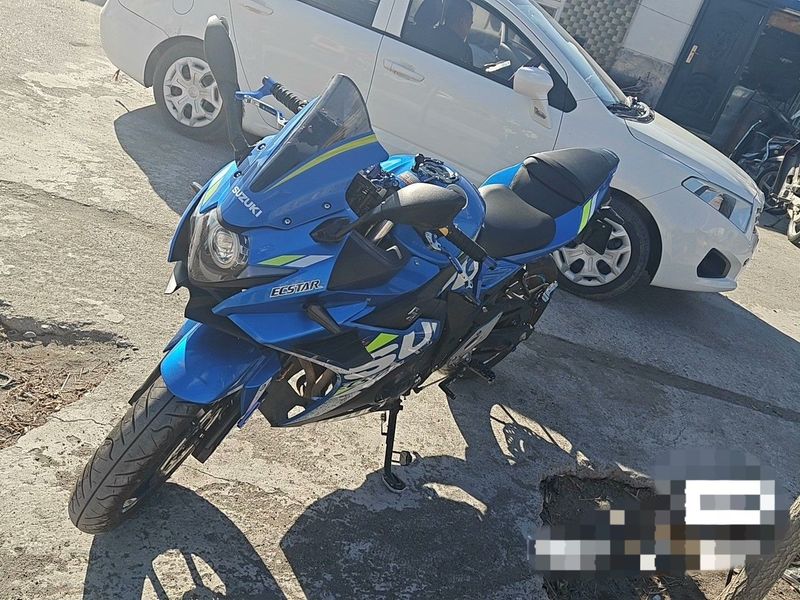 二手豪爵铃木GSX250R