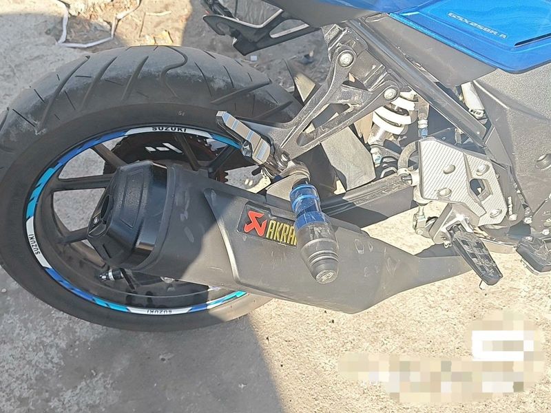 二手豪爵铃木GSX250R