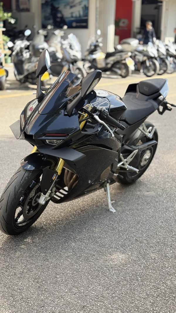 二手张雪机车500RR