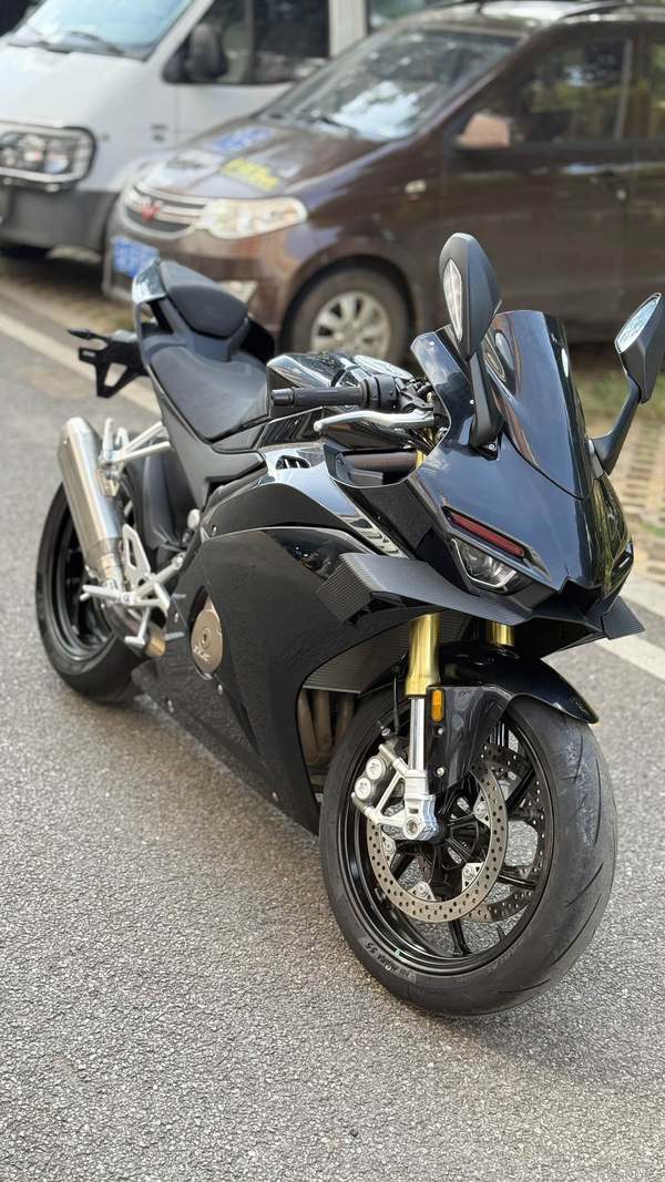 二手张雪机车500RR