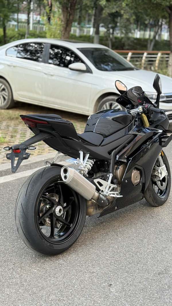 二手张雪机车500RR