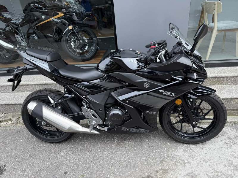 二手豪爵铃木GSX250R