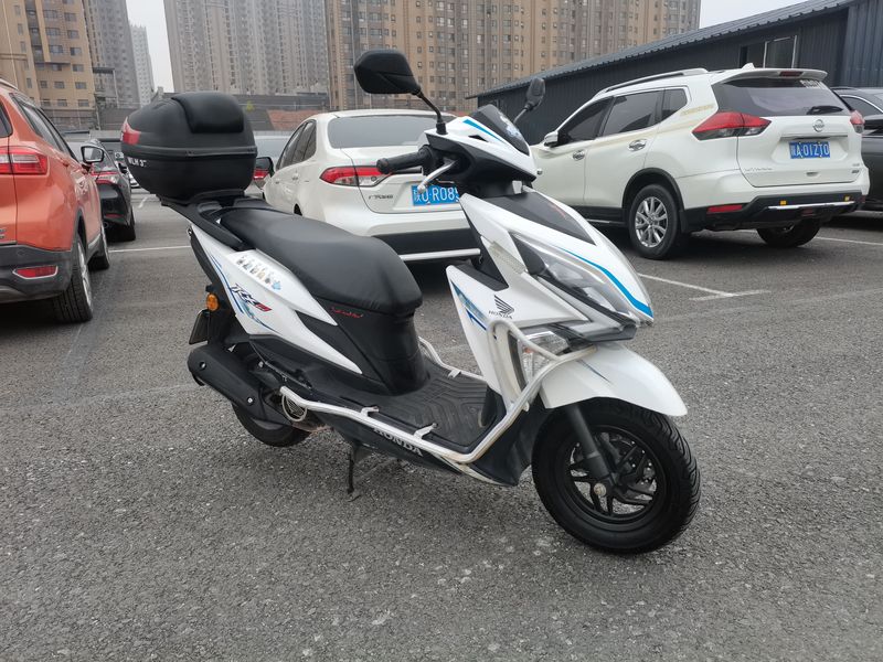 二手新大洲本田裂行 RX125Fi