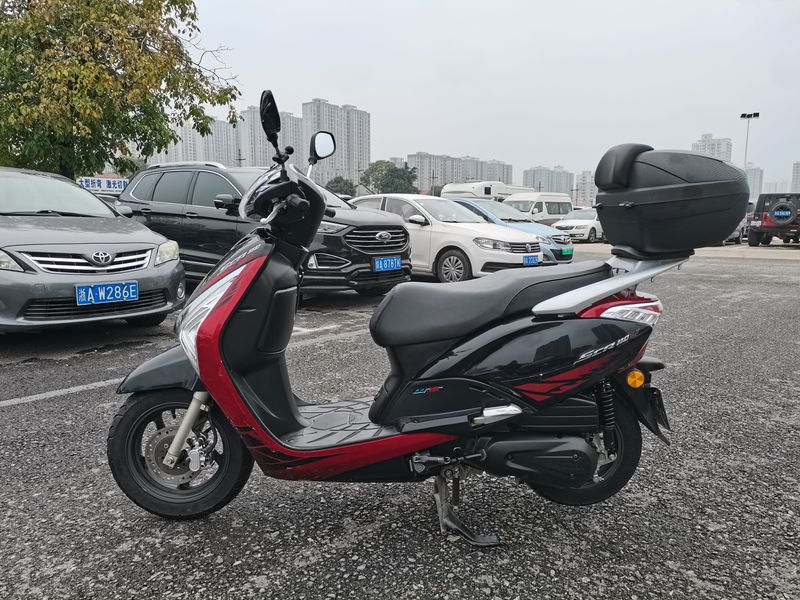 二手五羊本田SCR110 佳御