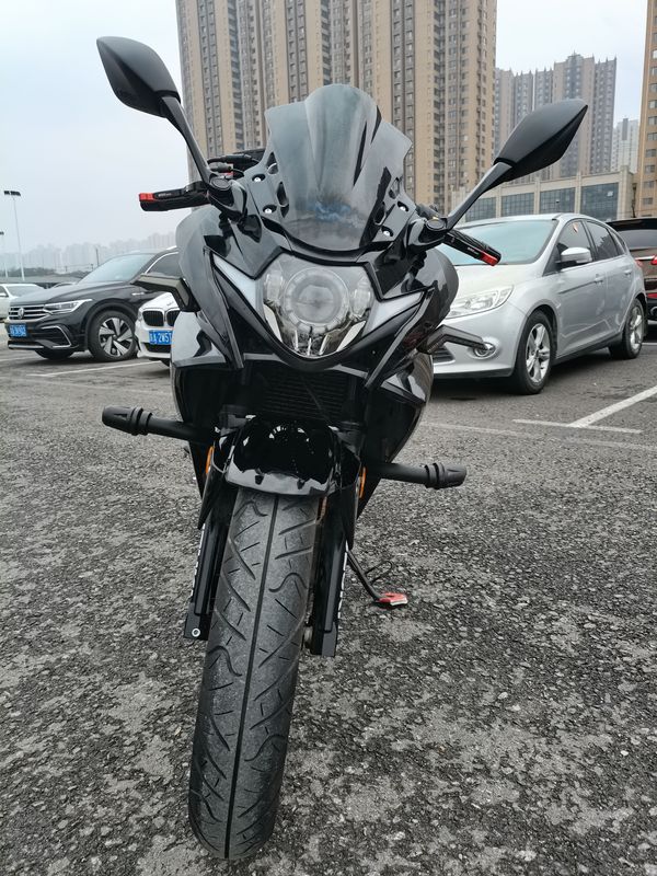 二手豪爵铃木GSX250R
