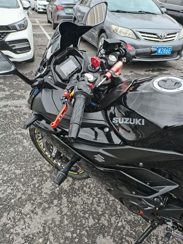 二手豪爵铃木GSX250R