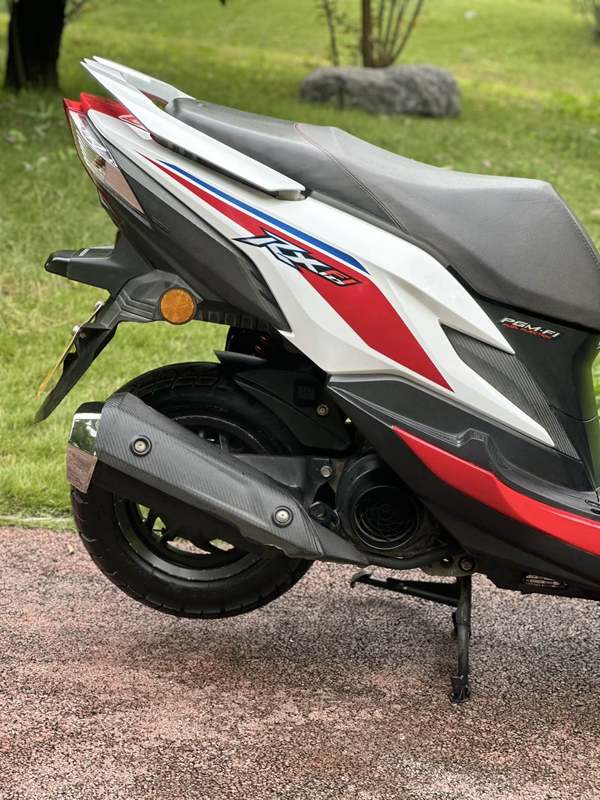 二手新大洲本田裂行 RX125Fi