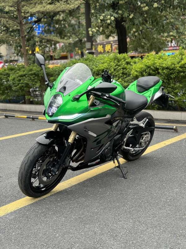 二手贝纳利龙卷风 Tornado 402R