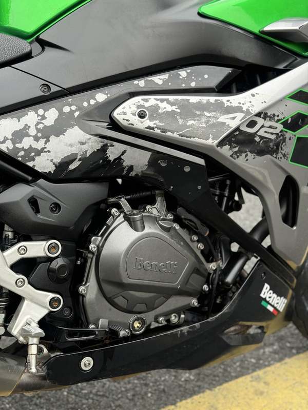 二手贝纳利龙卷风 Tornado 402R