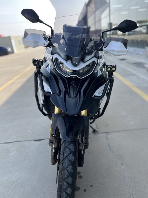 二手贝纳利TRK702