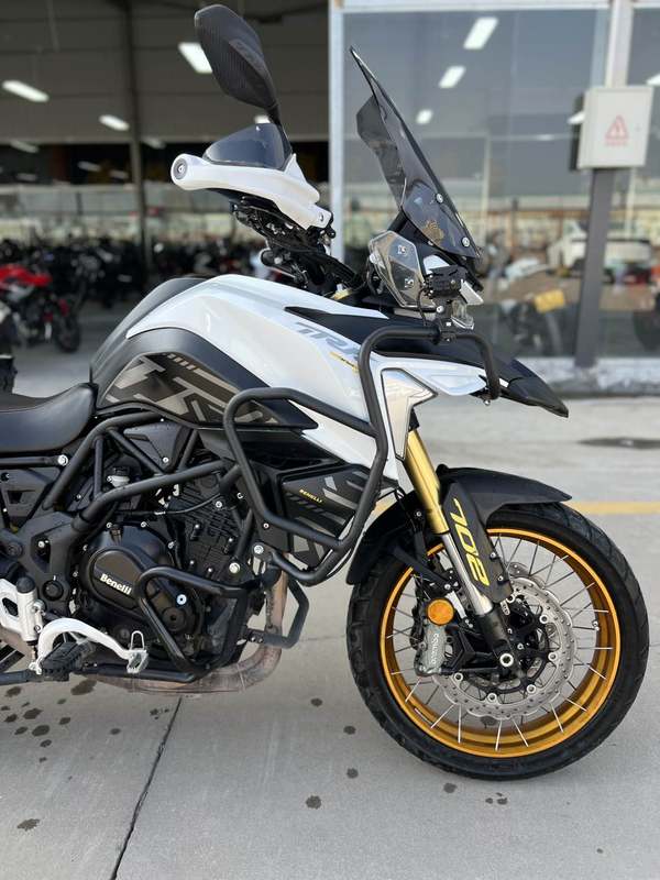 二手贝纳利TRK702