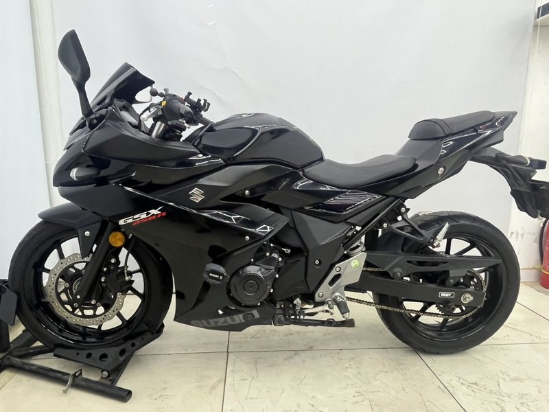 二手豪爵铃木GSX250R