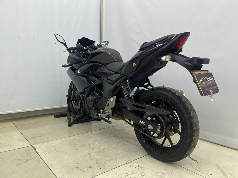 二手豪爵铃木GSX250R