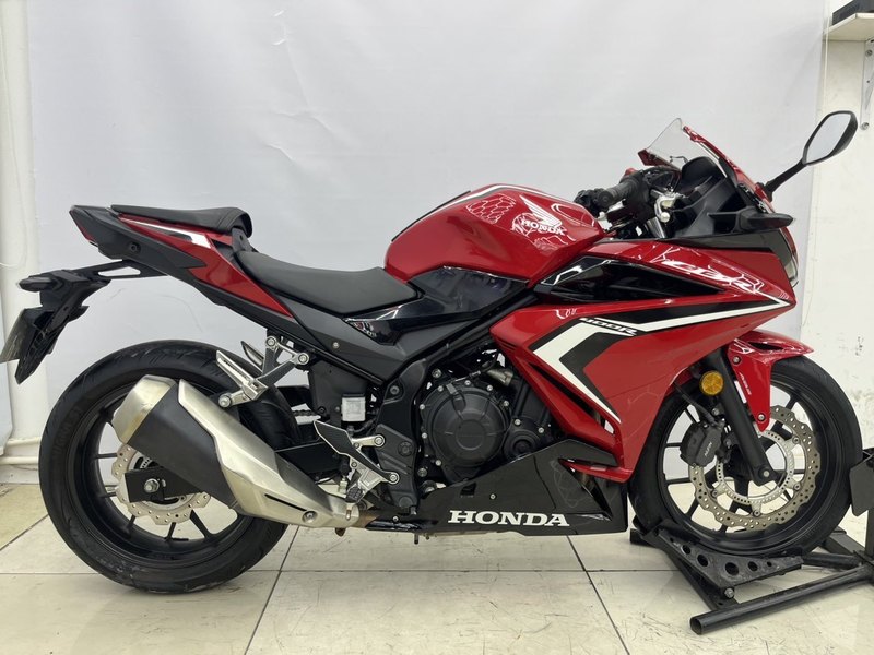 二手本田CBR400R