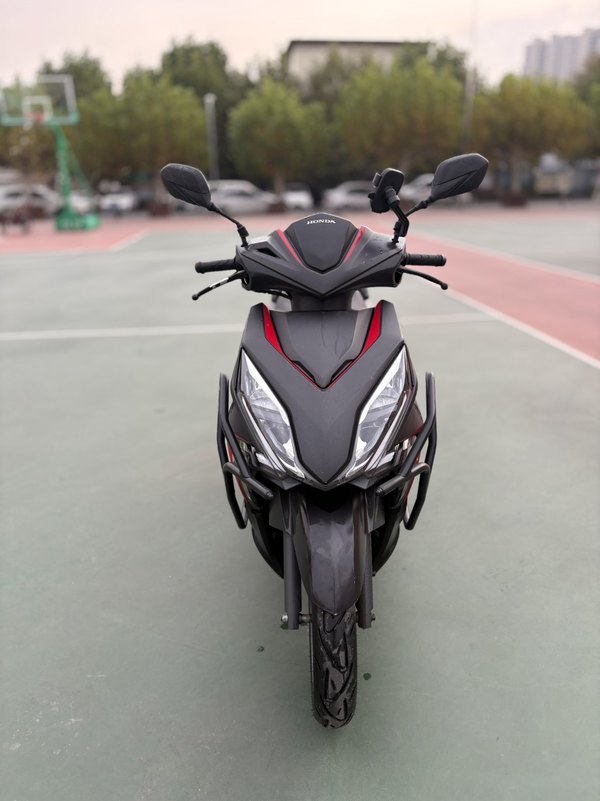 二手新大洲本田裂行 RX125Fi