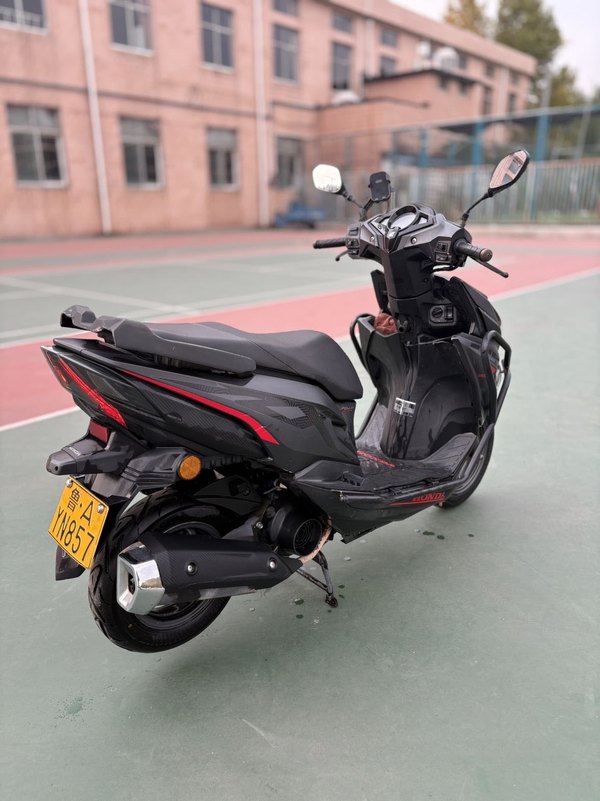 二手新大洲本田裂行 RX125Fi