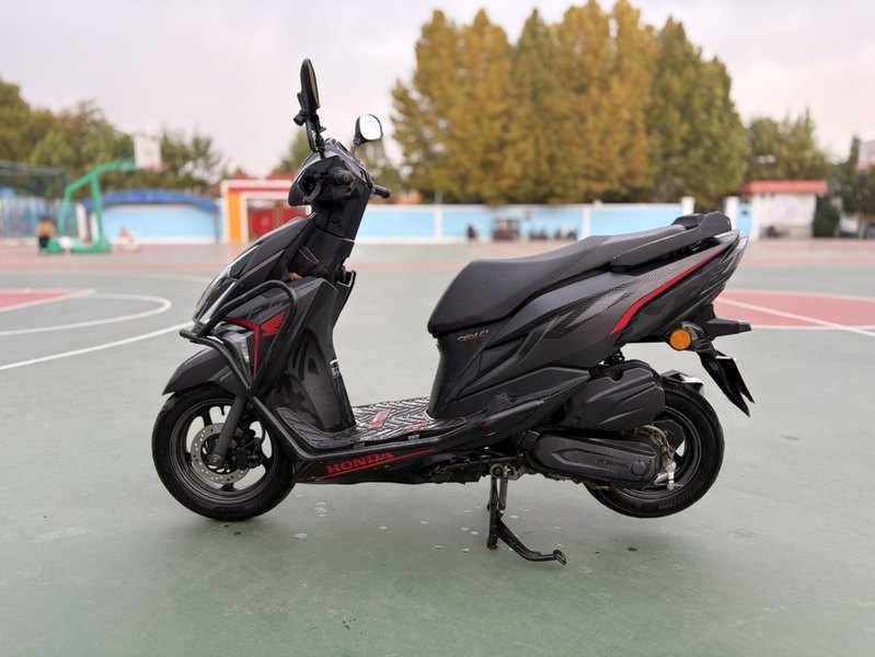 二手新大洲本田裂行 RX125Fi