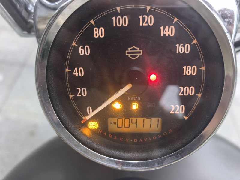 二手哈雷戴维森1200 Custom