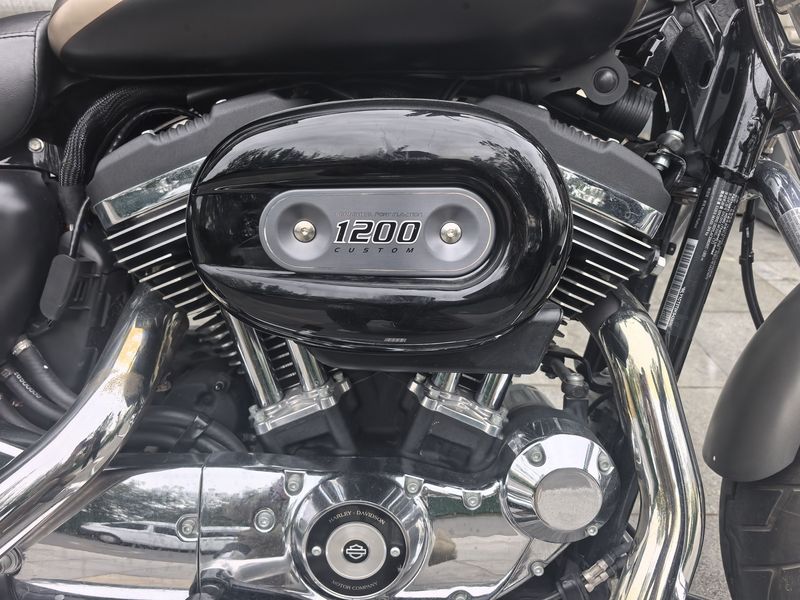 二手哈雷戴维森1200 Custom