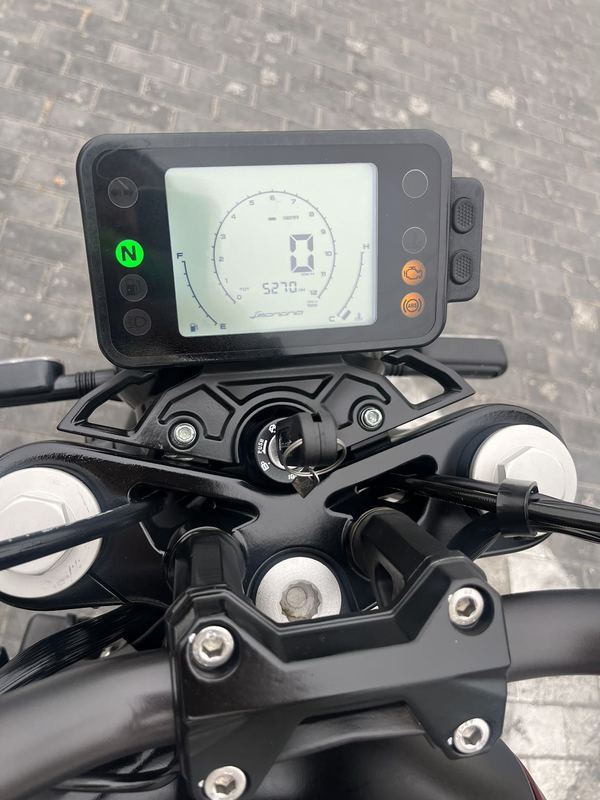 二手贝纳利幼狮 Leoncino 250