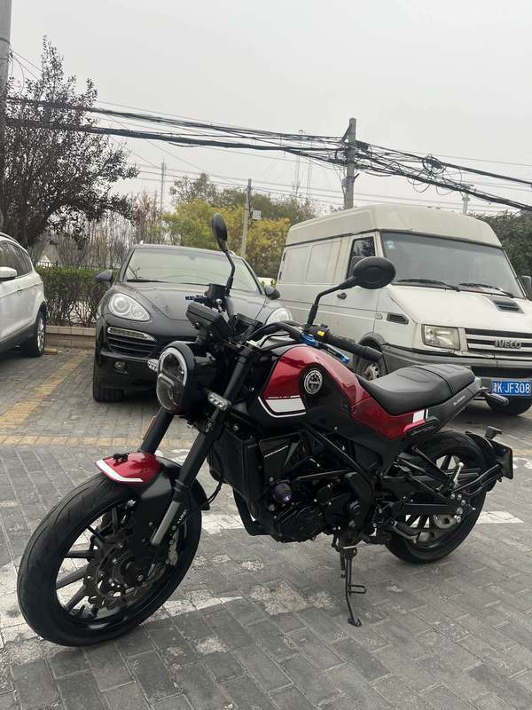 二手贝纳利幼狮 Leoncino 250