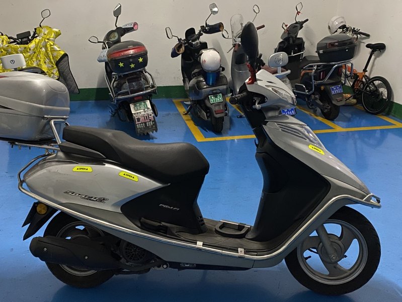 二手五羊本田Spacy α睿御110 