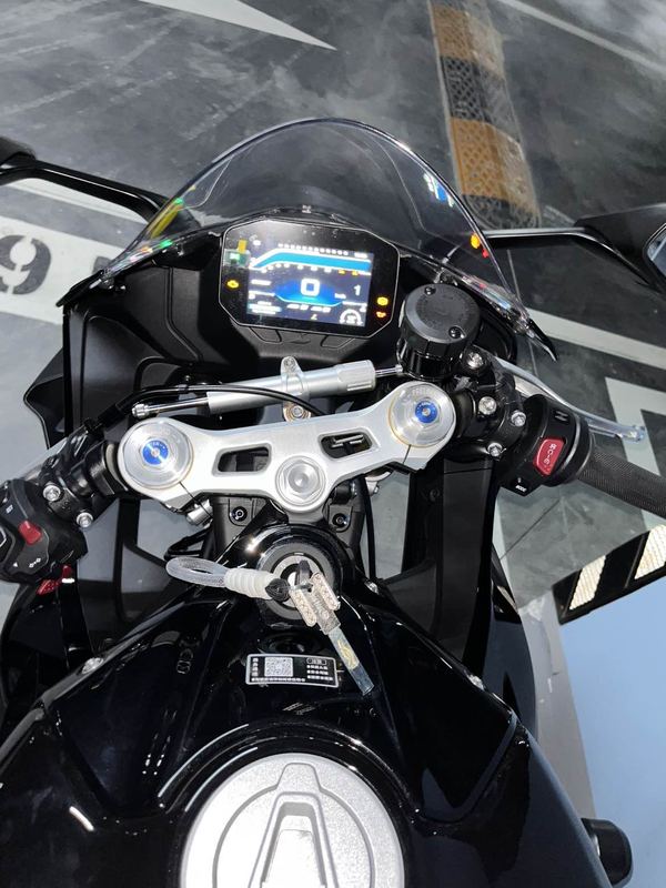 二手张雪机车500RR