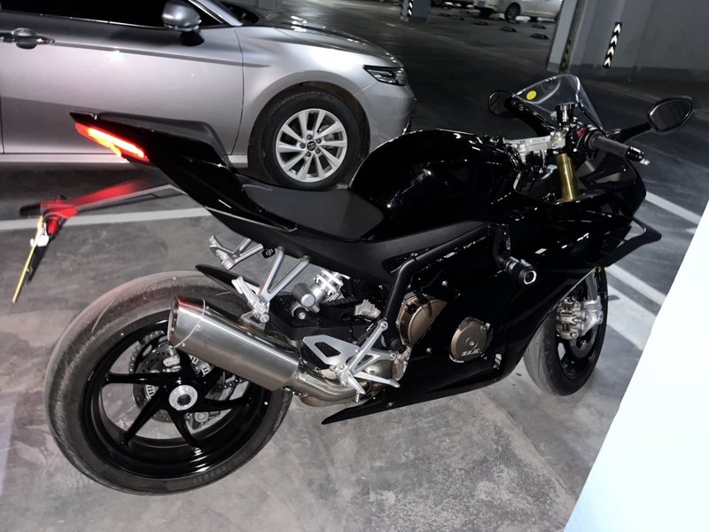 二手张雪机车500RR