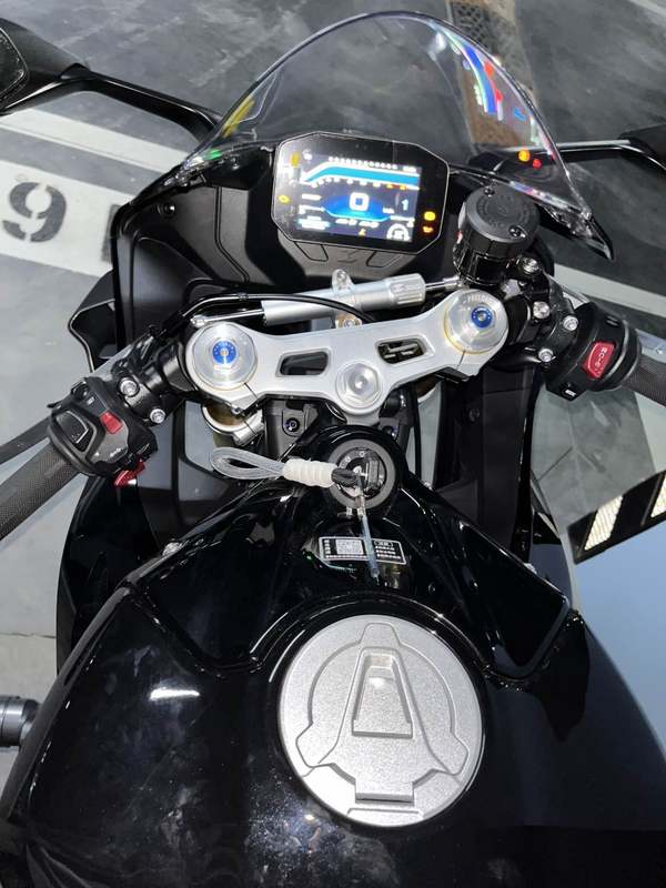 二手张雪机车500RR