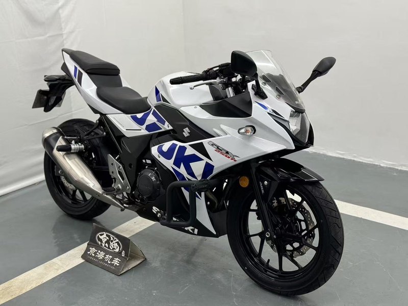 二手豪爵铃木GSX250R