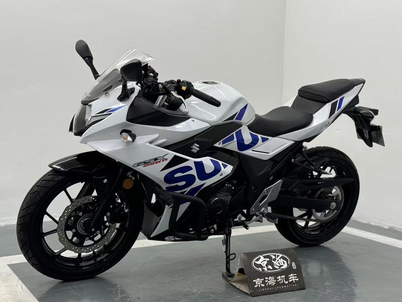 二手豪爵铃木GSX250R