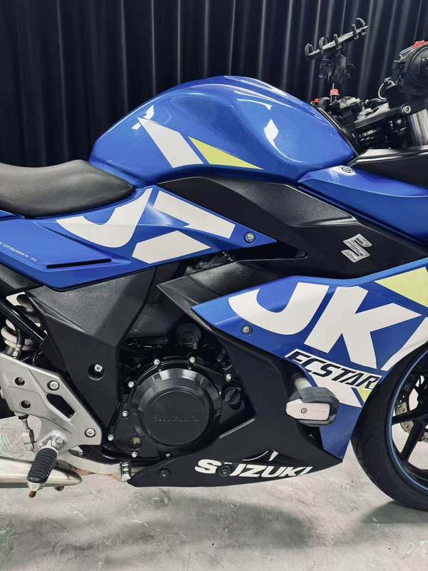 二手豪爵铃木GSX250R