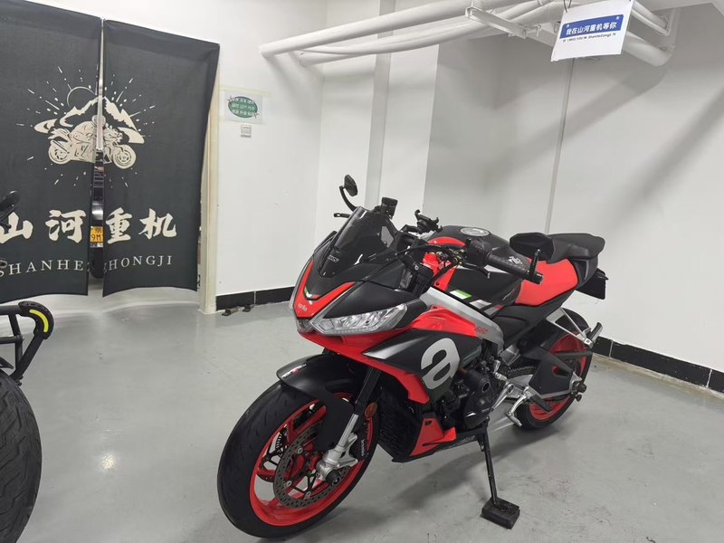 二手阿普利亚Tuono 660