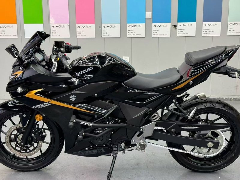 二手豪爵铃木GSX250R