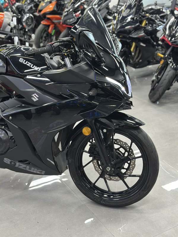 二手豪爵铃木GSX250R