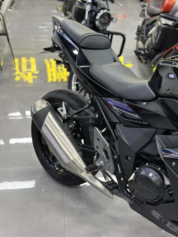 二手豪爵铃木GSX250R