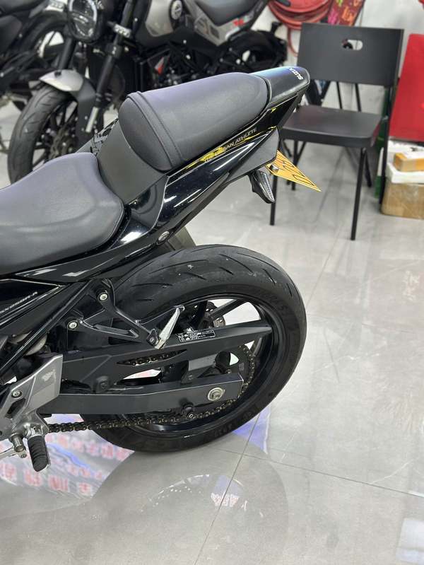 二手豪爵铃木GSX250R