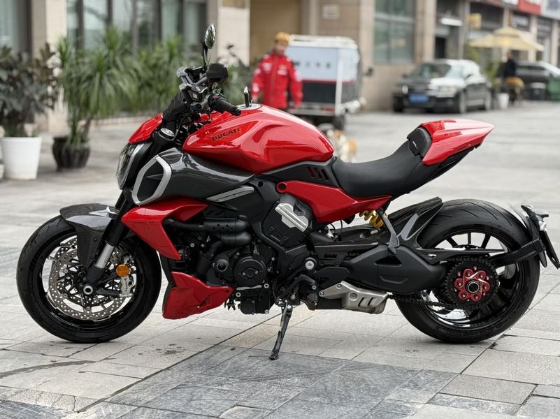 二手杜卡迪Diavel V4