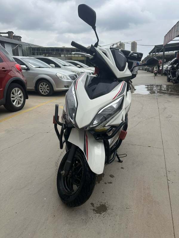 二手新大洲本田裂行 RX125Fi