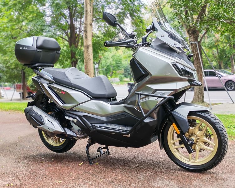 二手三阳哈士奇 Husky ADV300