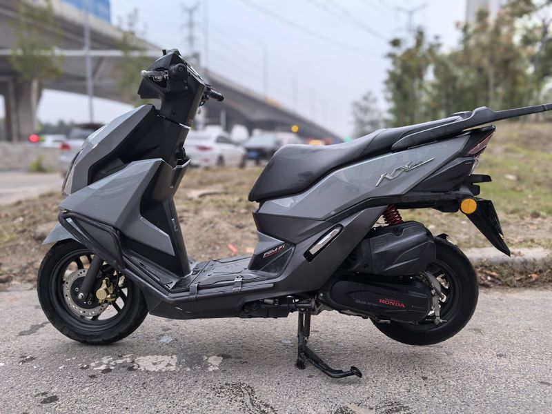 二手五羊本田NX125