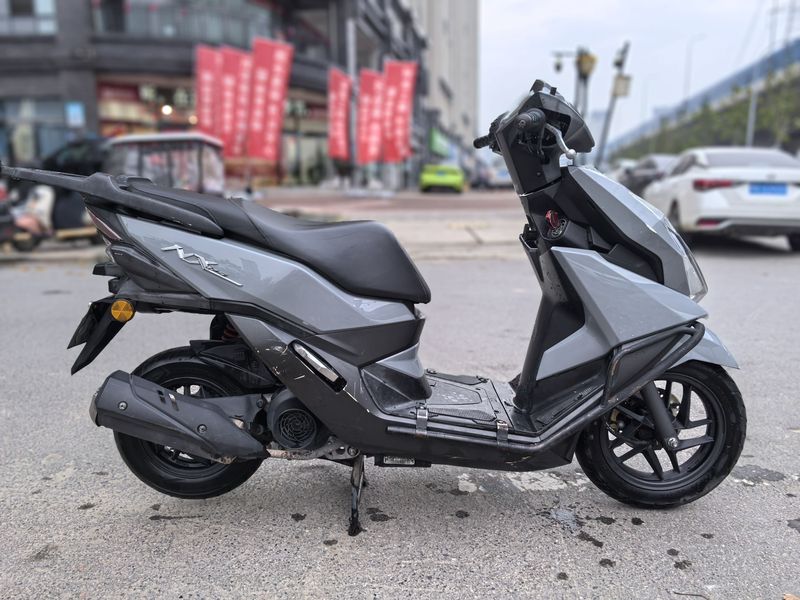 二手五羊本田NX125