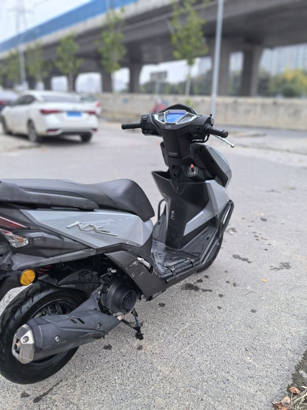 二手五羊本田NX125