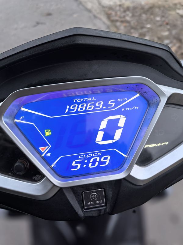 二手五羊本田NX125