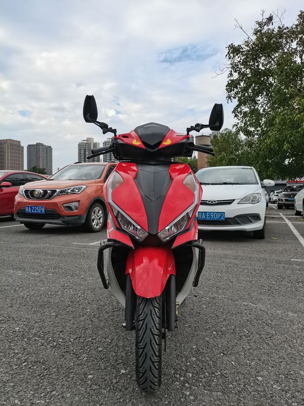 二手五羊本田NX125