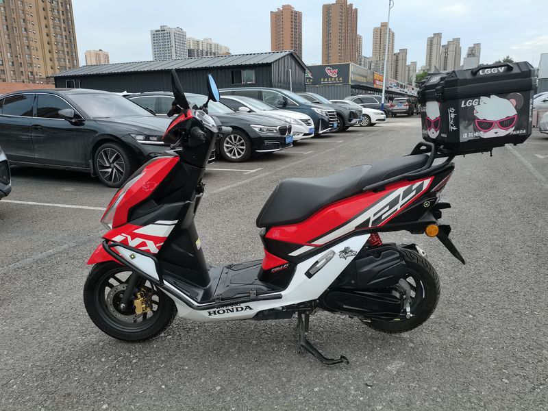 二手五羊本田NX125