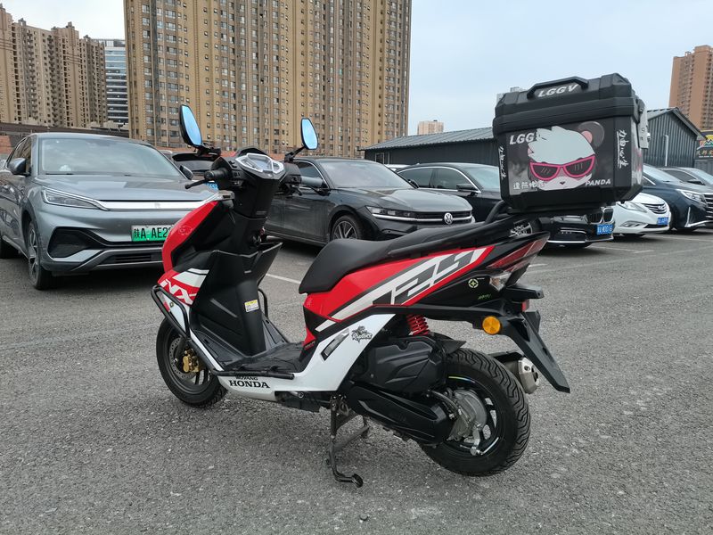 二手五羊本田NX125