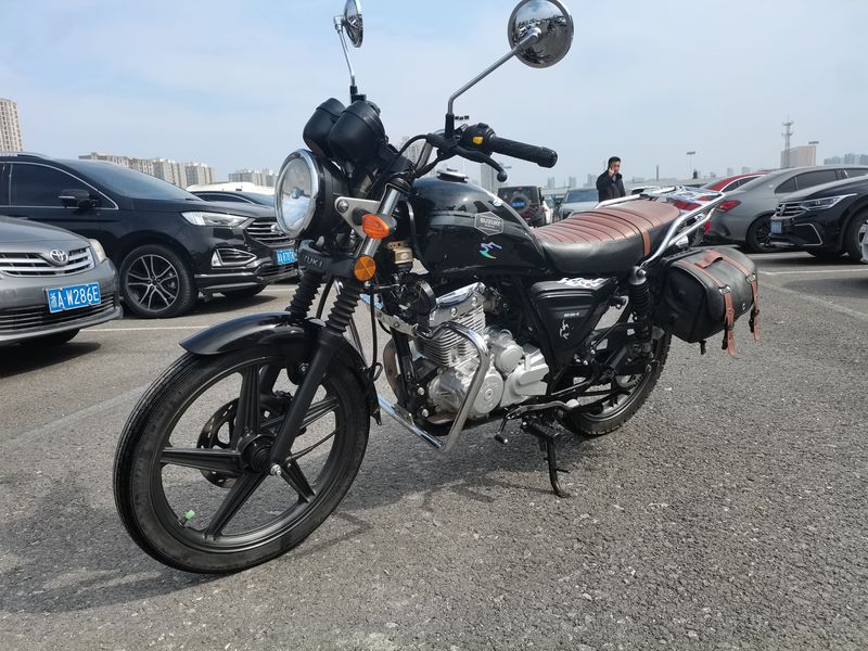 二手济南铃木酷飚150