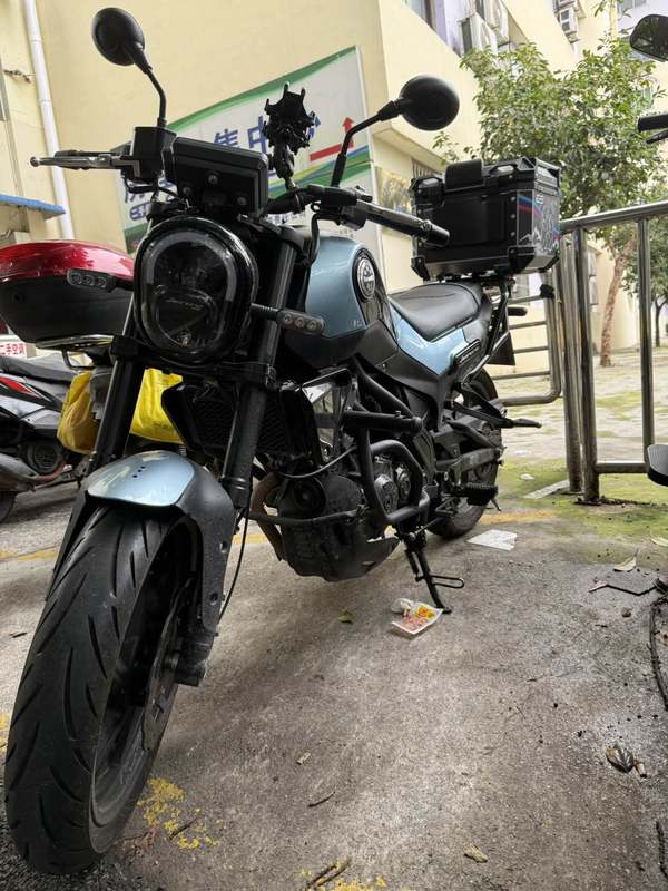 二手贝纳利幼狮 Leoncino 150