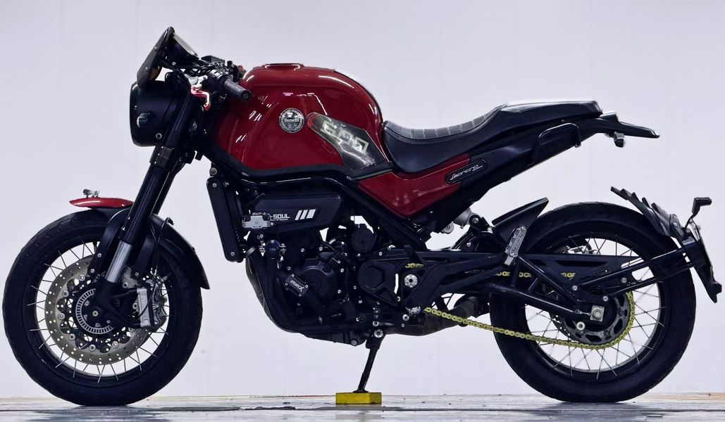 二手贝纳利幼狮 Leoncino 500